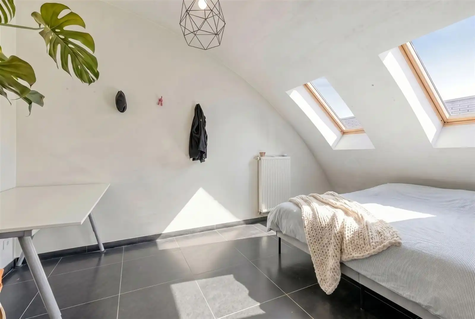 Unieke moderne triplex appt  met ruime garage op toplocatie in een steegje van de Kouter foto 18
