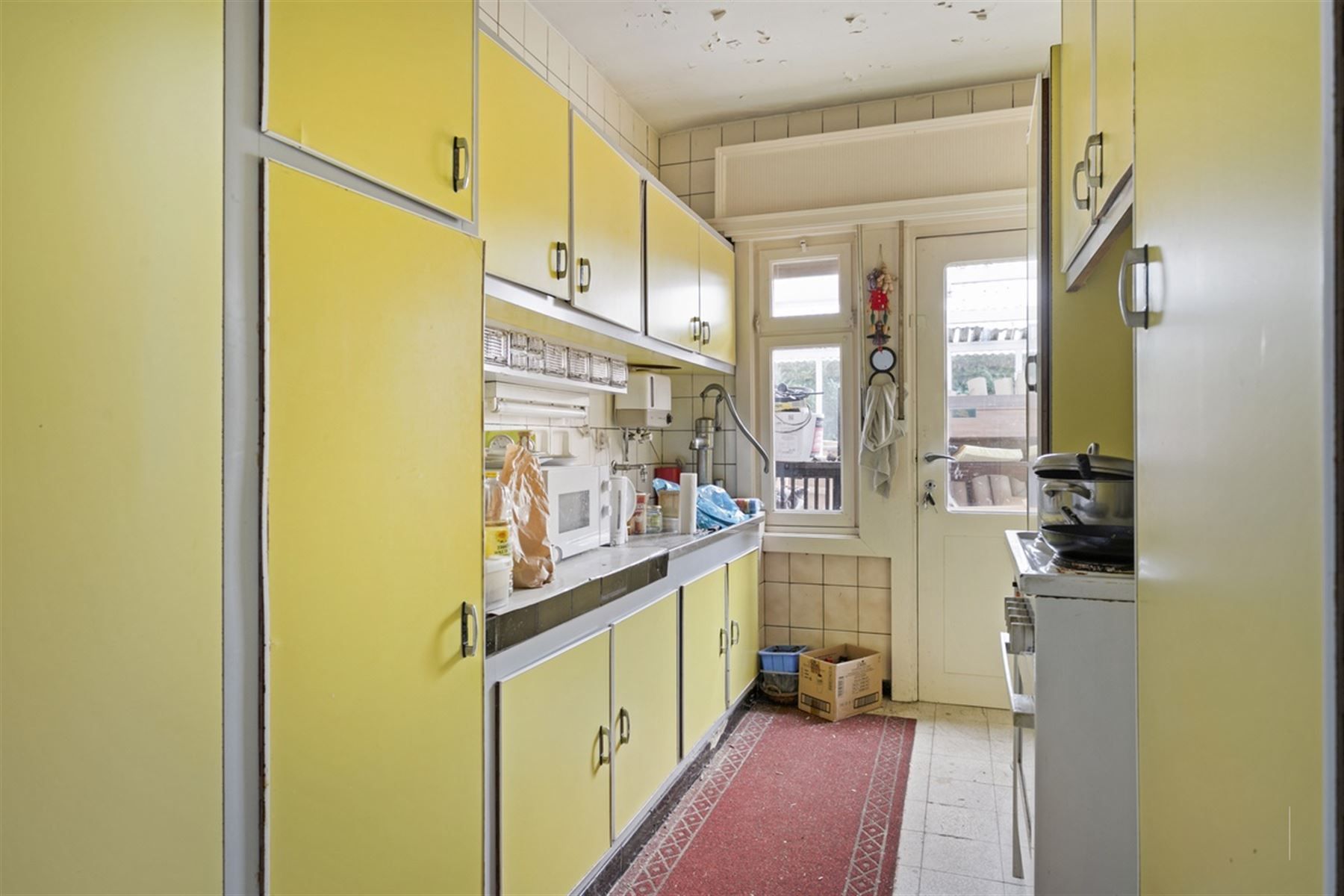 Te renoveren woning met 4 slaapkamers op groot perceel foto 6