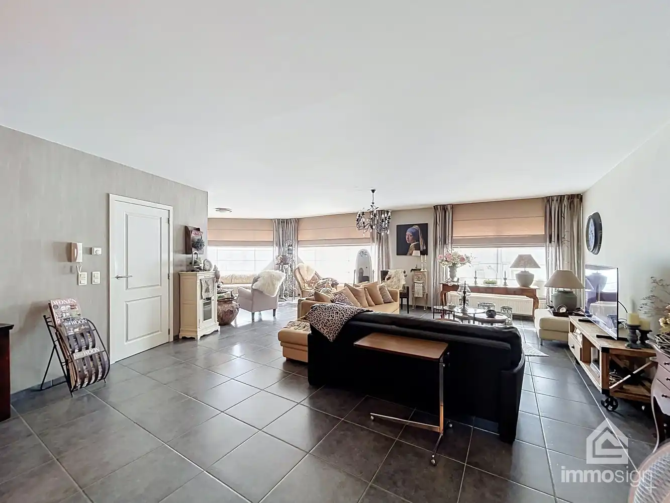 Instapklaar ruim gelijkvloers appartement met gezellige stadstuin en autostaanplaats in hartje Hamont-Achel! foto 5