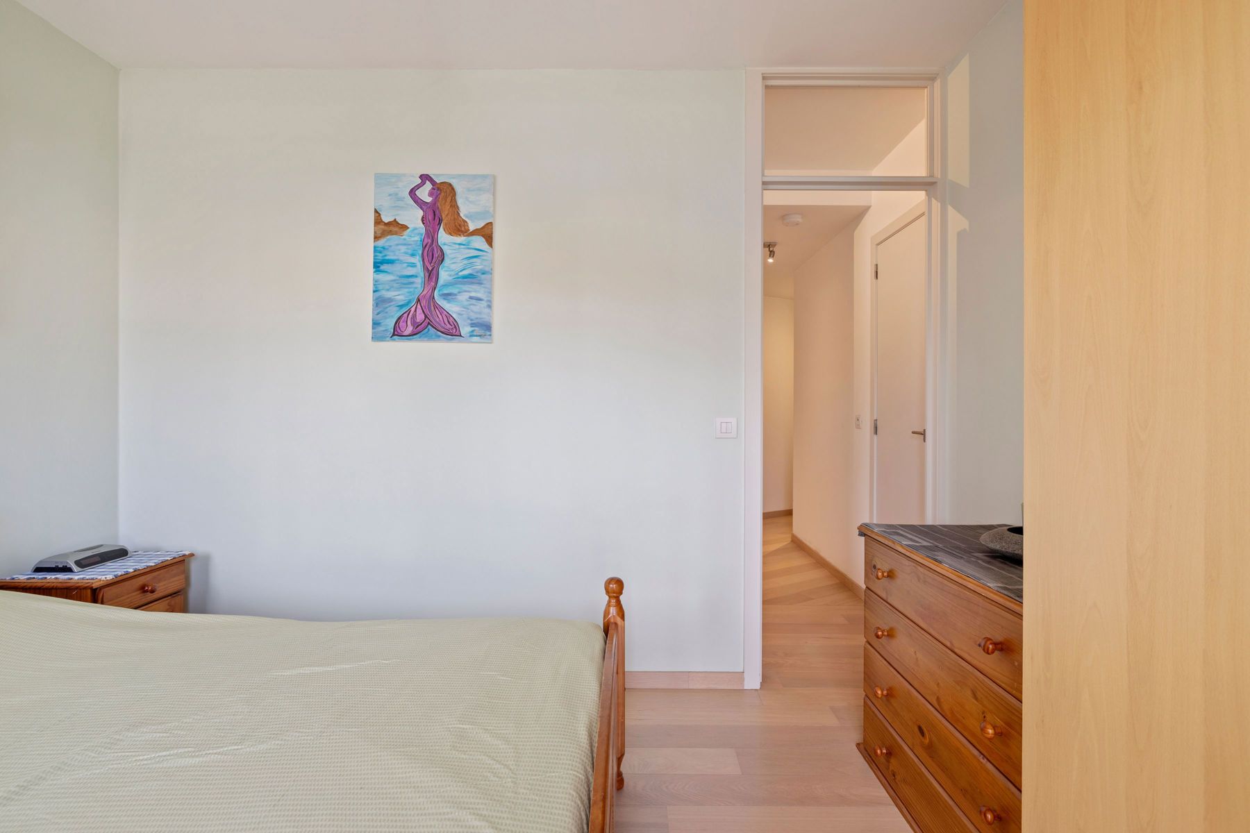 Ruim 2 slaapkamer appartement (2 badkamers) MET privé garage foto 21