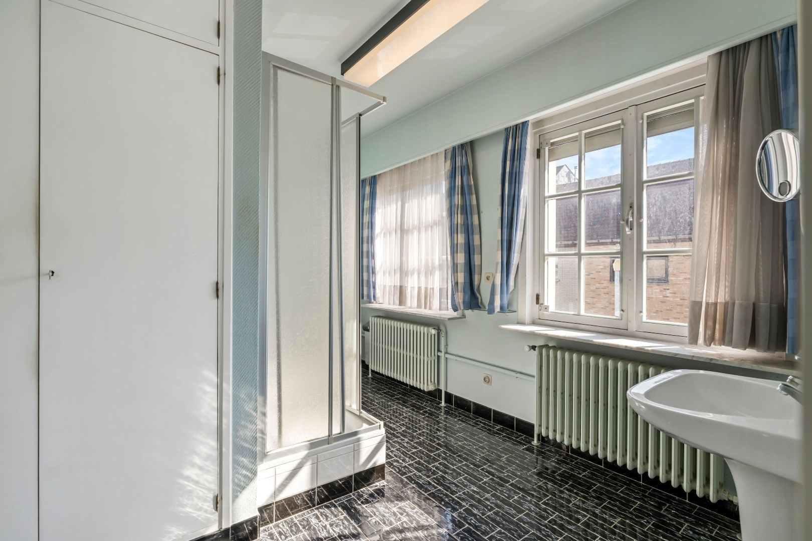Residentiële, karaktervolle 5-slpk burgerwoning met dubbele garage foto 20