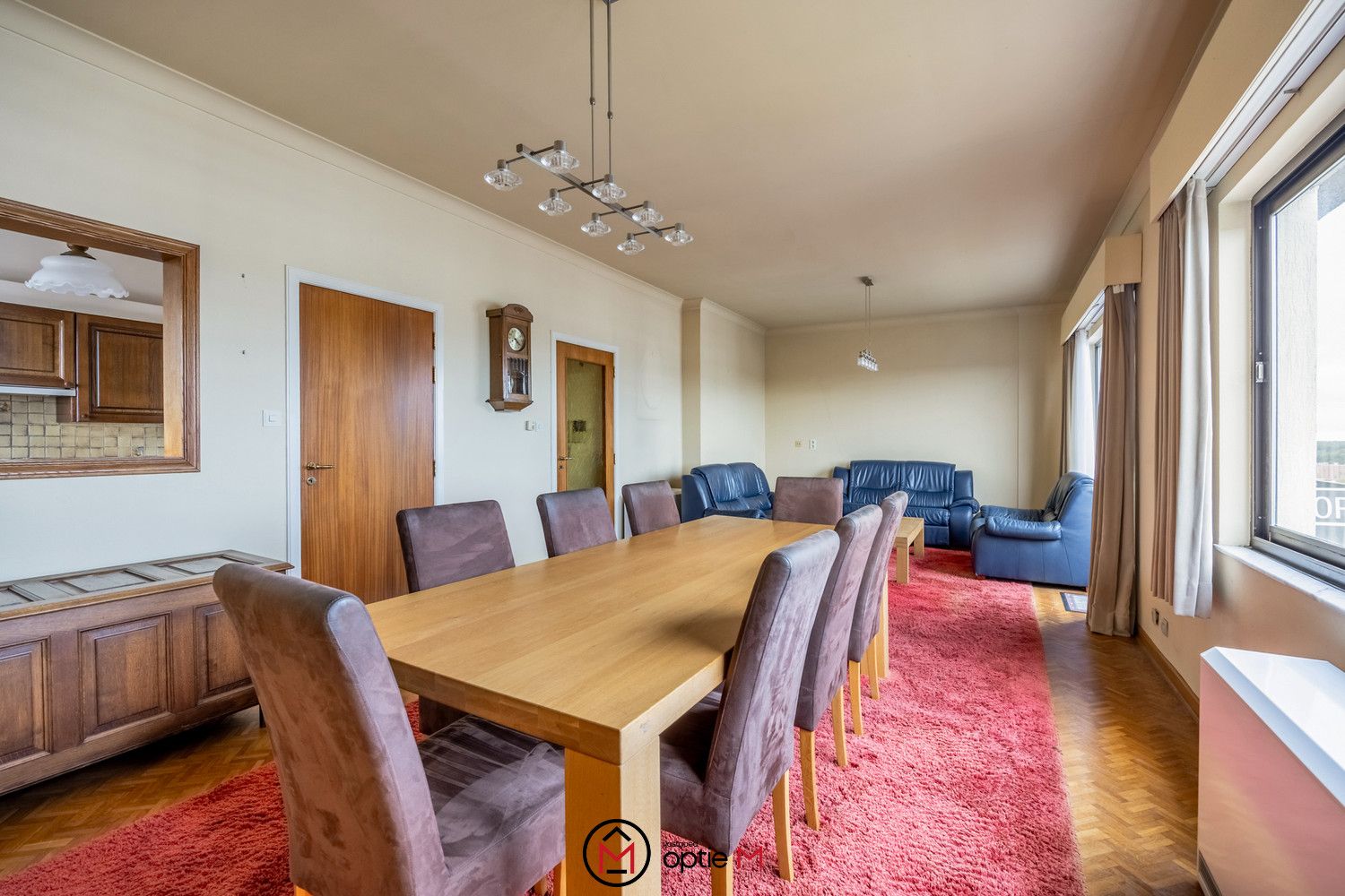 APPARTEMENT MET PANORAMISCH ZICHT EN TERRAS IN HARTJE GENK foto 4