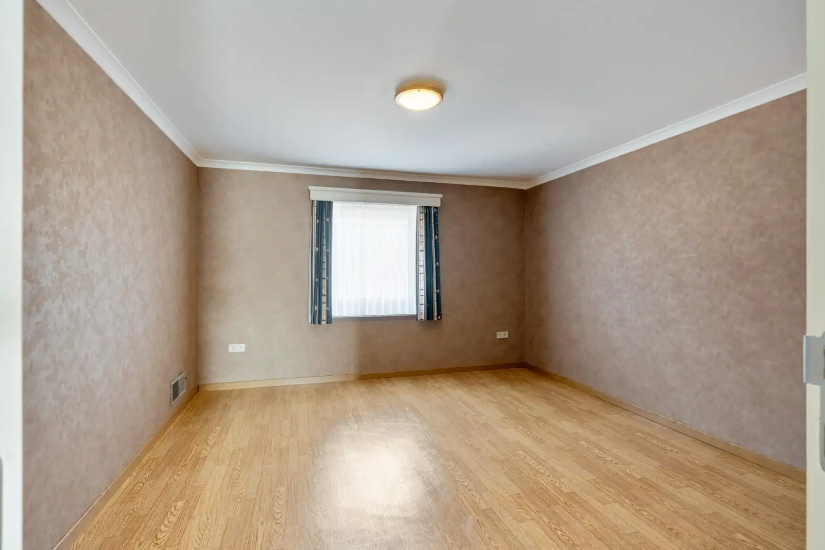 Comfortabele woning met sterke energieprestatie (label A), in landelijk woongebied. foto 33