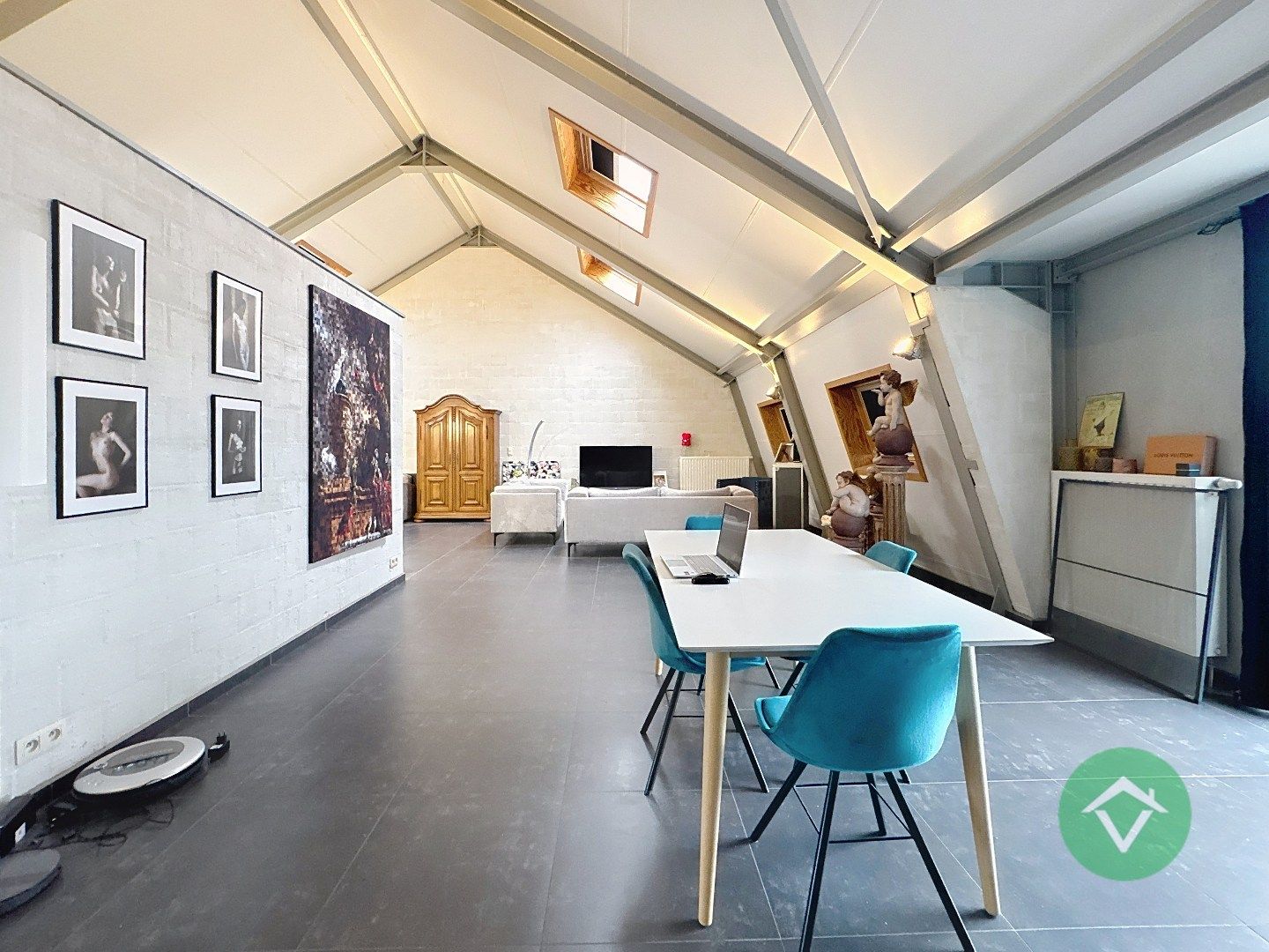 Lichtrijke Loft met 1 slaapkamer te Oostende foto 5