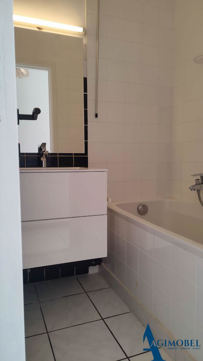Appartement op de eerste verdieping met sfeer aan de achterzijde van de Paul Parmentierlaan te Knokke foto 15