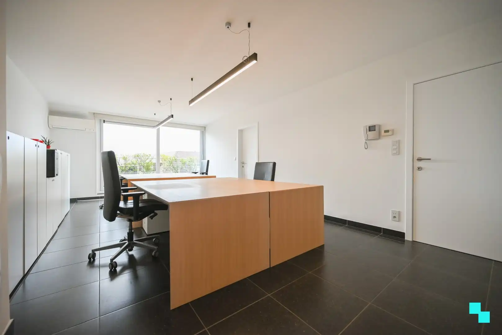 Centraal gelegen kantoorruimte te Lendelede foto 4