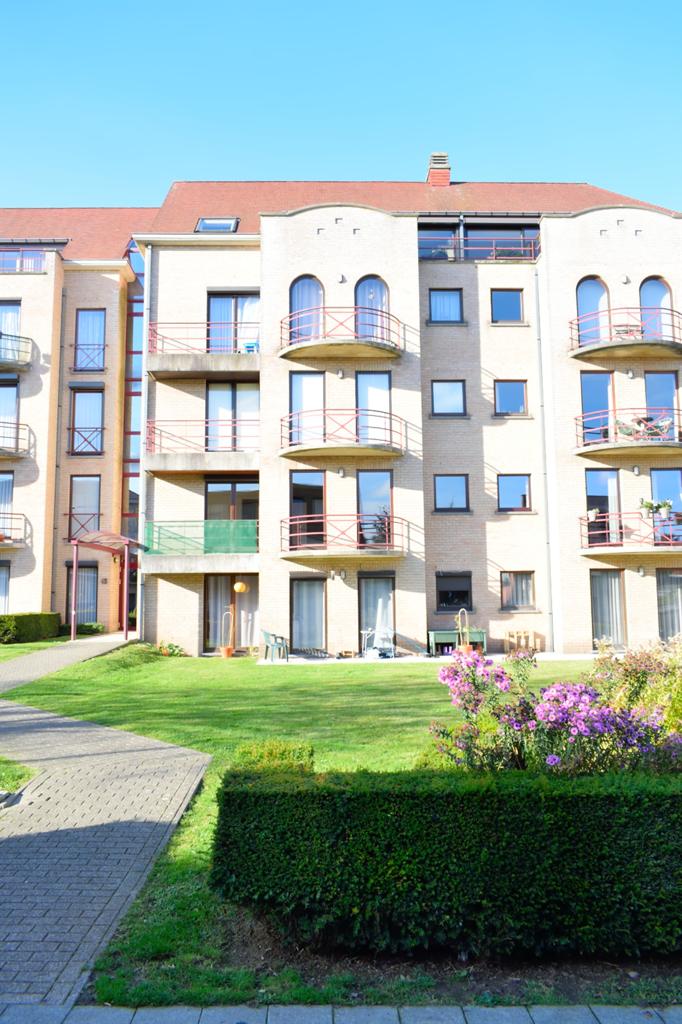 Instapklaar appartement met 2 terrassen, kelder en garage... foto 2
