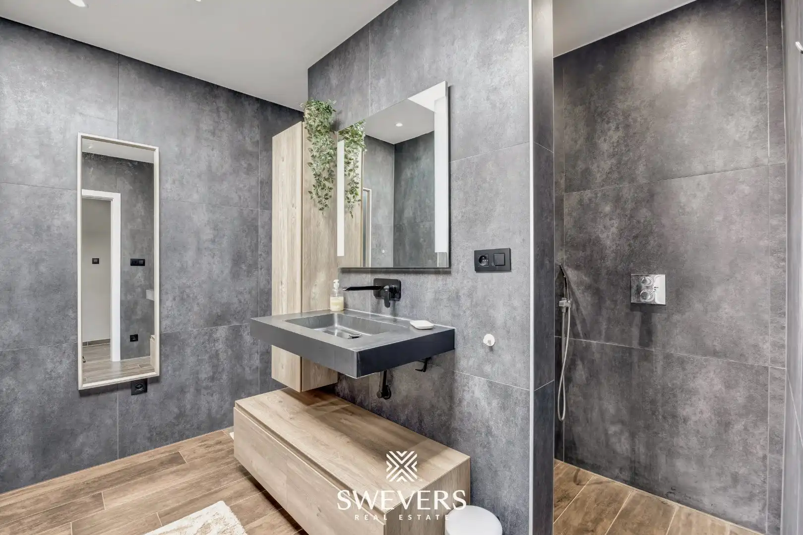 Stijlvol wonen op een ruim perceel met 4 slaapkamers en topafwerking foto 29