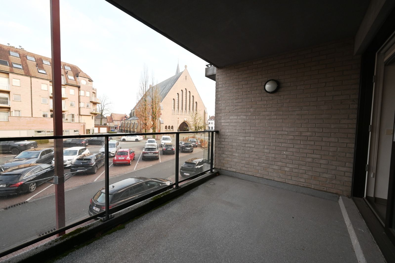 Appartement te huur in het centrum van Ardooie! foto 6