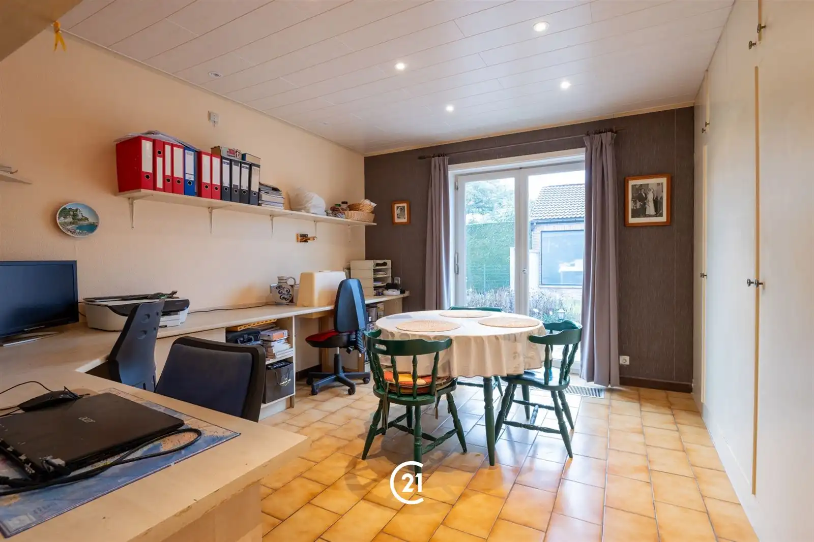 Villa bungalow met 3 slaapkamers, tuin en weide op +/-40are foto 22