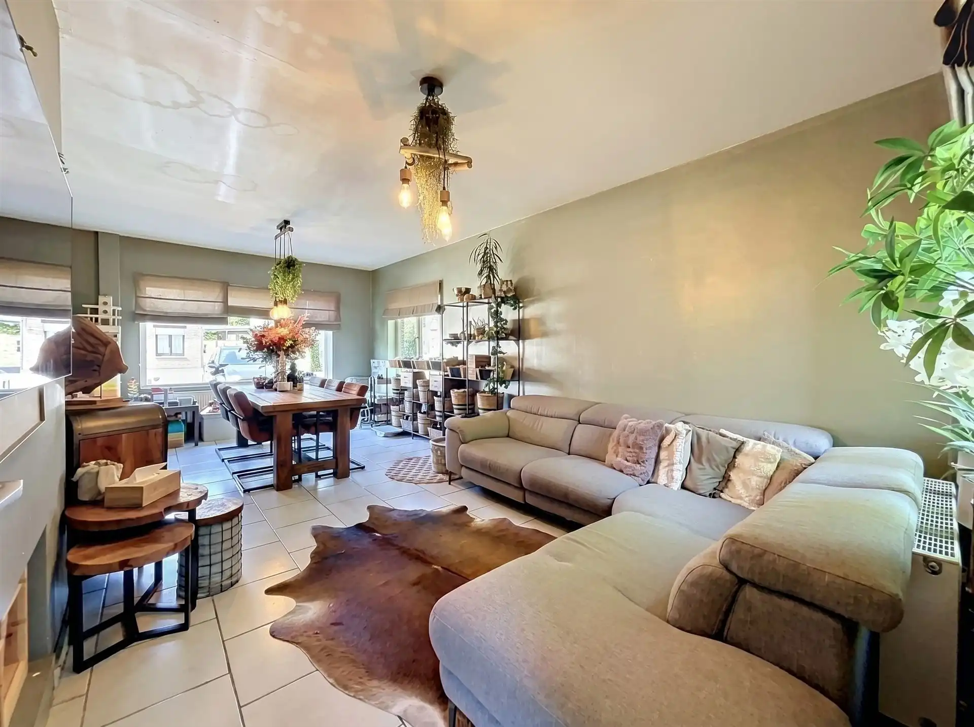 Half open bebouwing met 3 slaapkamers en garagebox op toplocatie!! foto 3