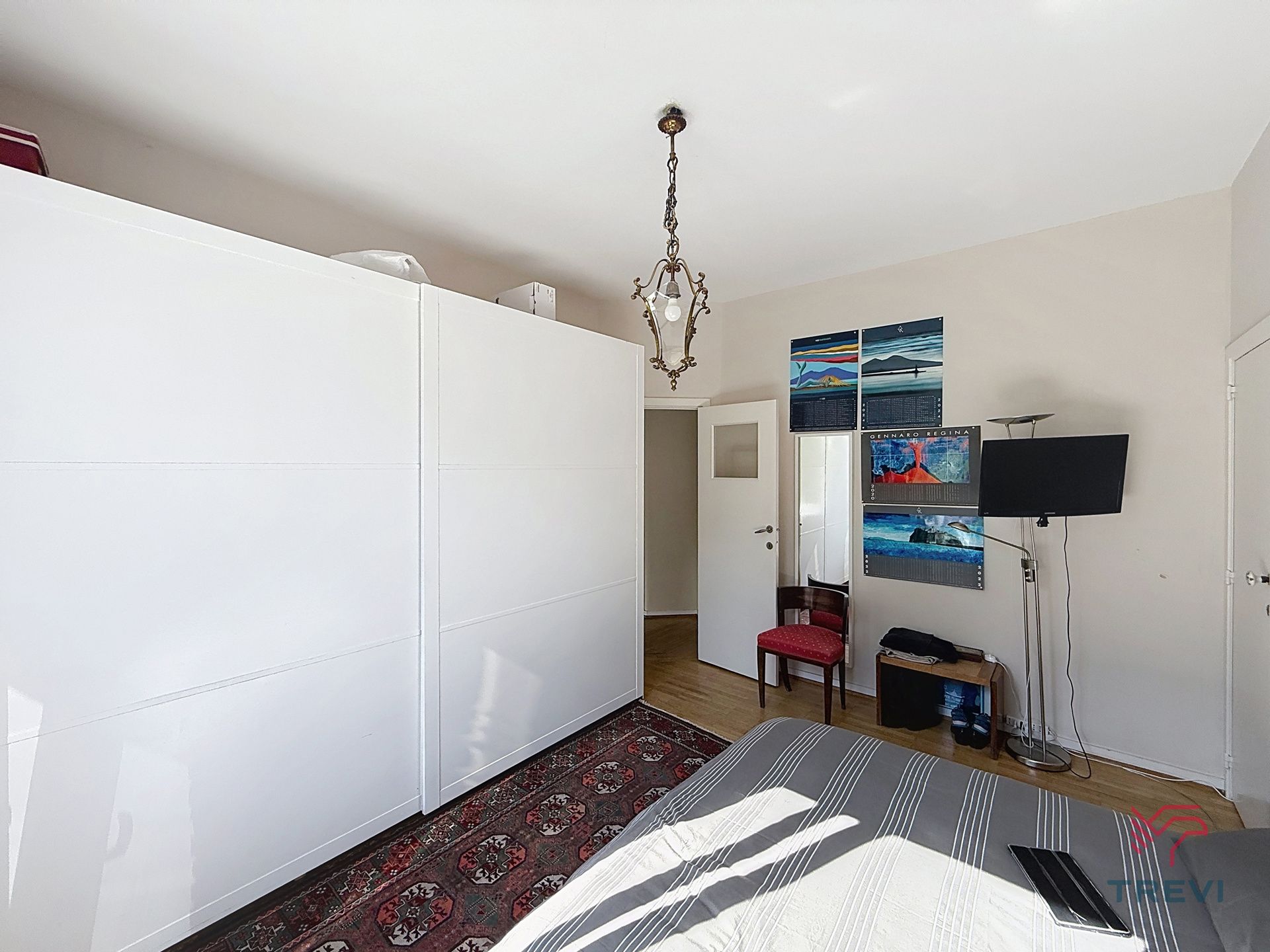 Eengezinswoning met 4 slaapkamers + kantoor en tuin! foto 16