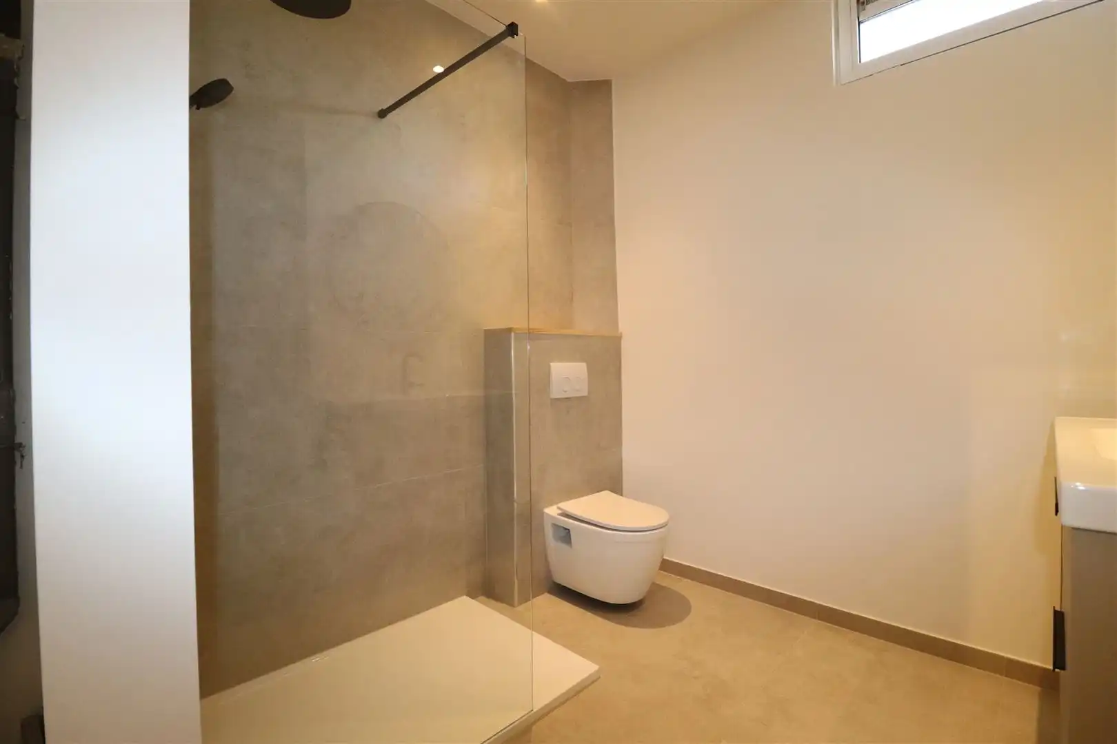 Gerenoveerd één slaapkamer appartement op centrale locatie foto 11