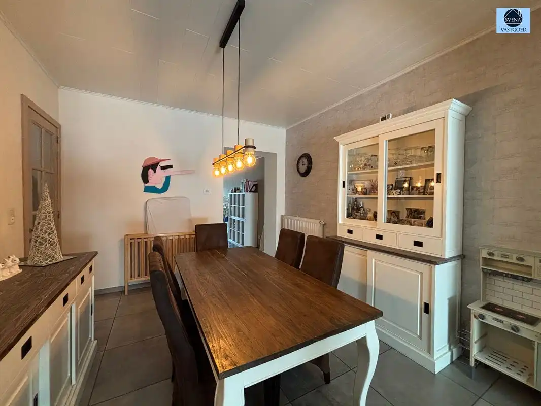GERENOVEERDE WONING MET 3 SLAAPKAMERS EN TUIN foto 4