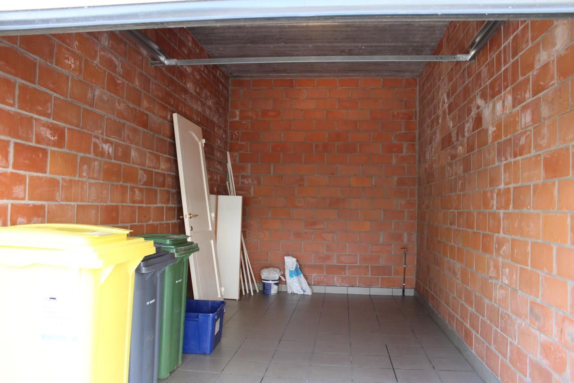 Instapklaar appartement met garage foto 8