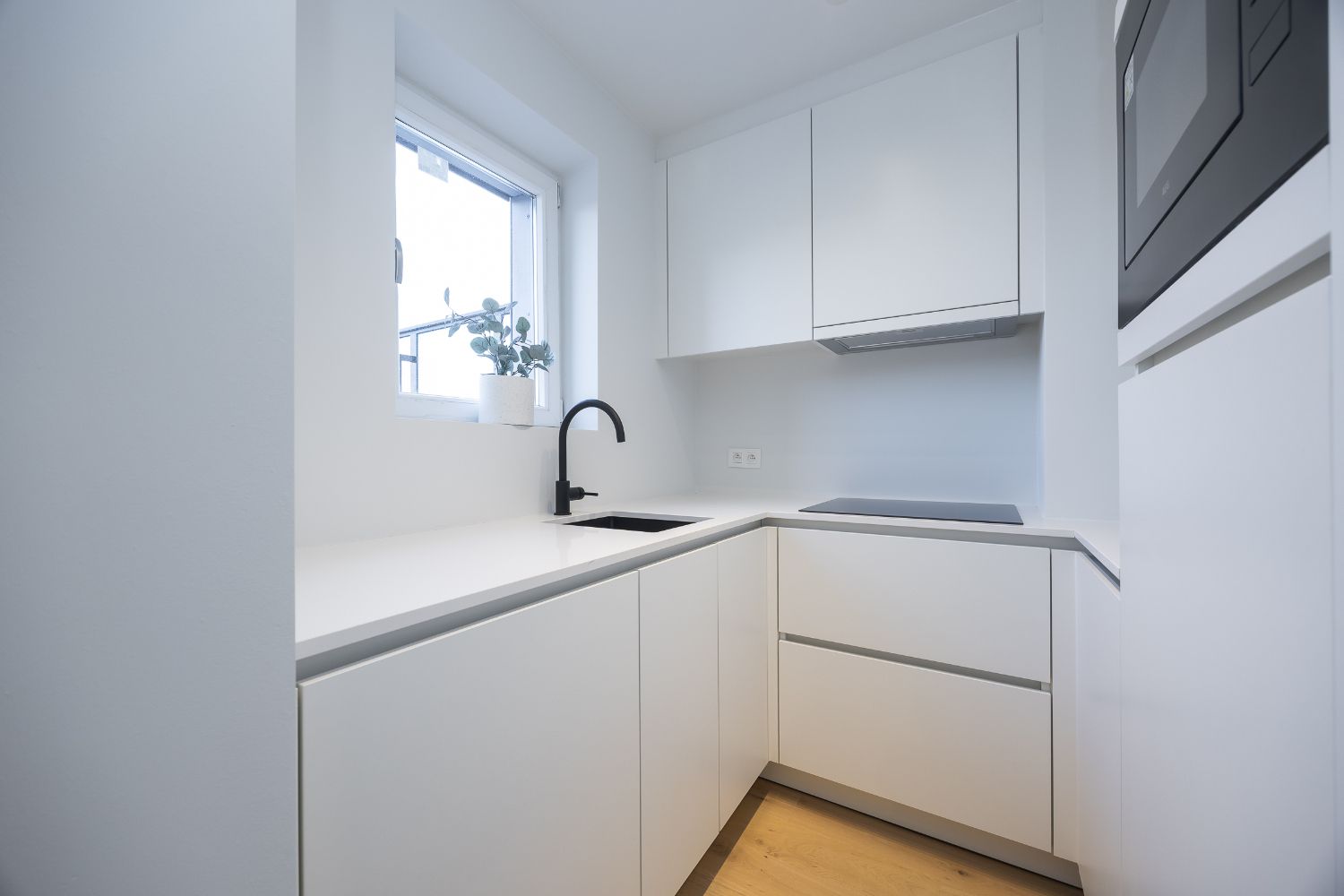 Prachtig gerenoveerde studio in het centrum van Middelkerke foto 14