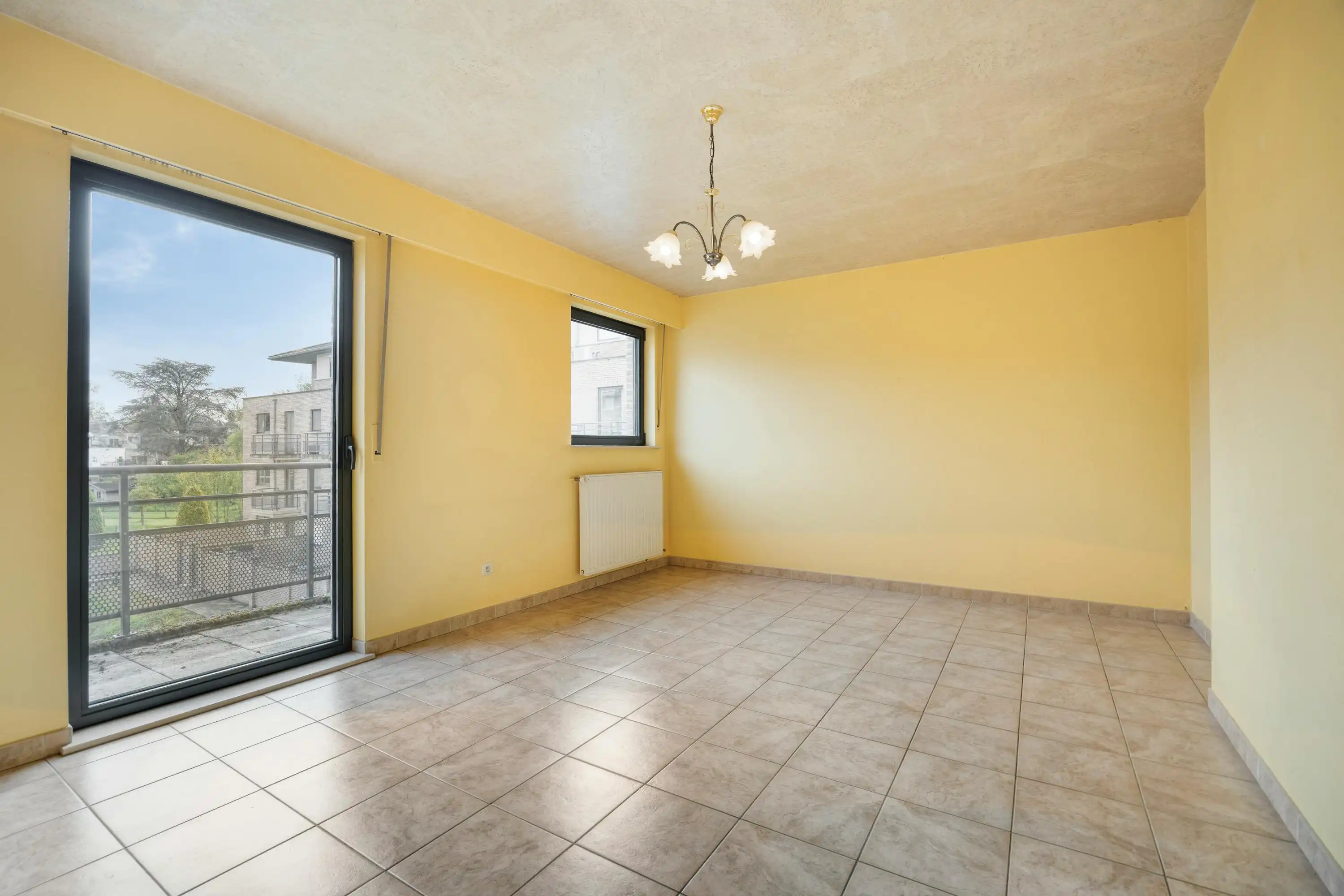 Ruim appartement op een rustige locatie nabij het centrum van Hasselt met garagebox foto 14