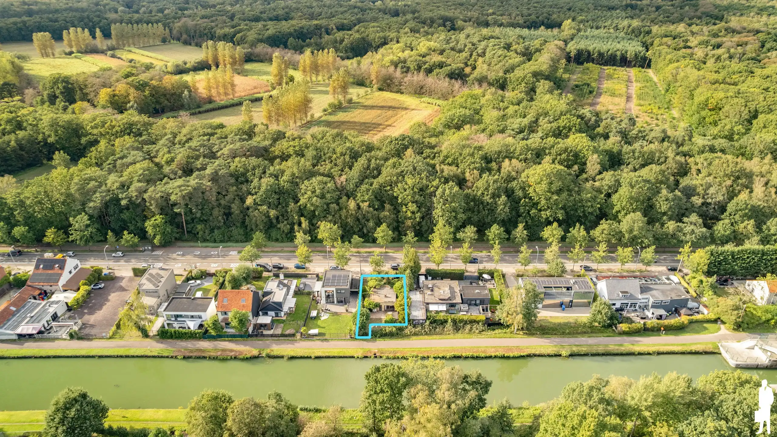 Ideaal gelegen bouwgrond van ca. 406 m² met een frontbreedte van ca. 15 meter, op een bijzondere locatie met een uniek zicht op de Schotense Vaart. foto 2