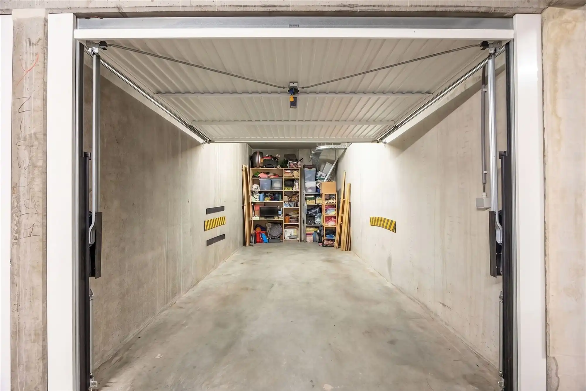 Instapklaar modern hoekappartement met 2 slpk. en terras foto 24