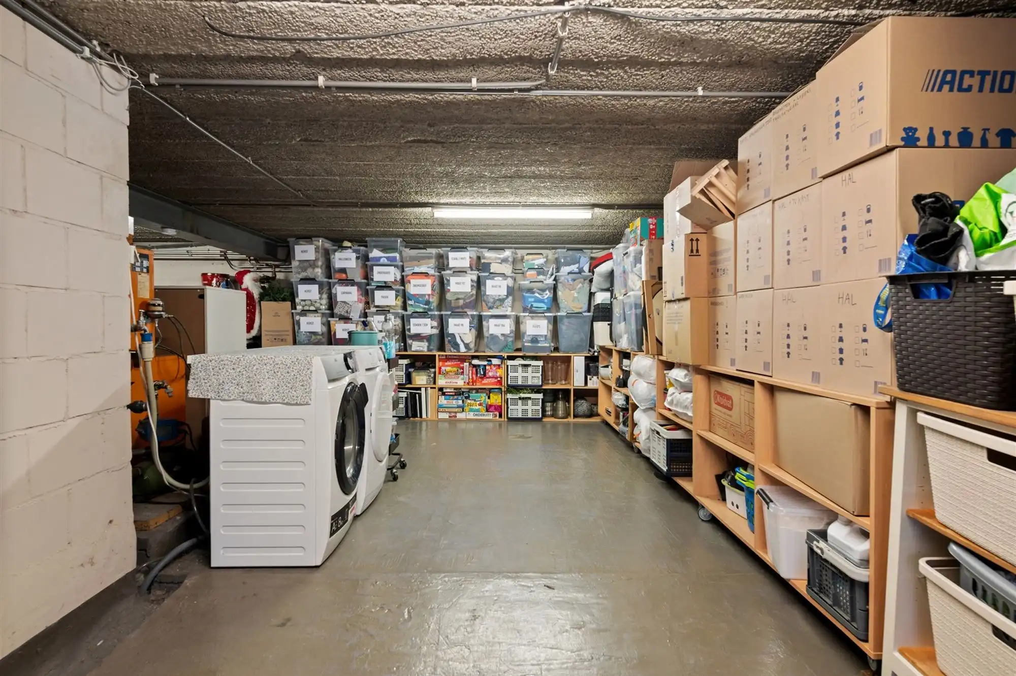 INSTAPKLARE GELIJKVLOERSE WONING MET RUIME GARAGE OP 2191M2 foto 21