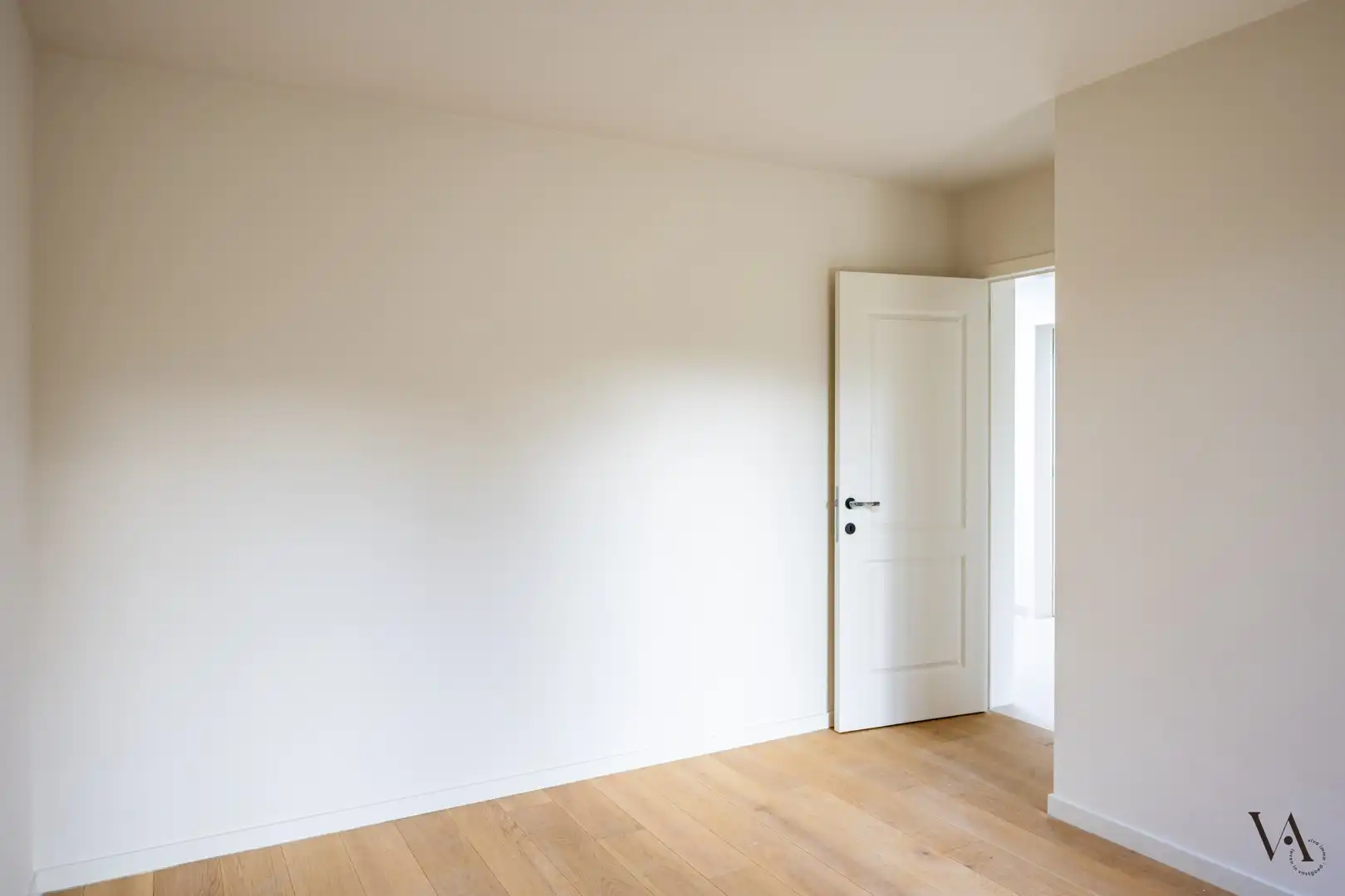 Recente en ruime vernieuwbouwwoning met bijgebouw in Korbeek-Lo foto 15