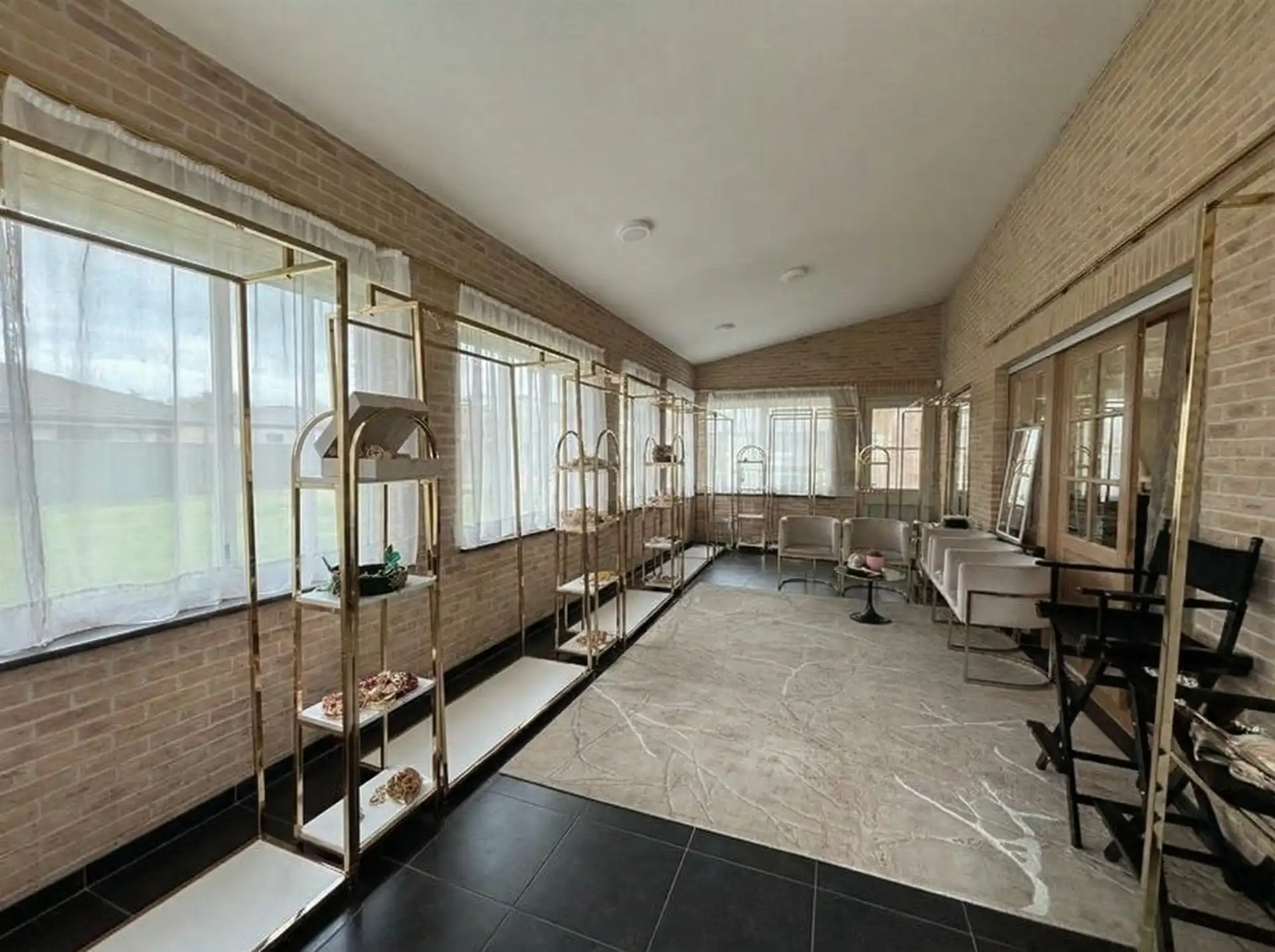 Ruime villa in een rustige omgeving met een grote tuin  foto 15