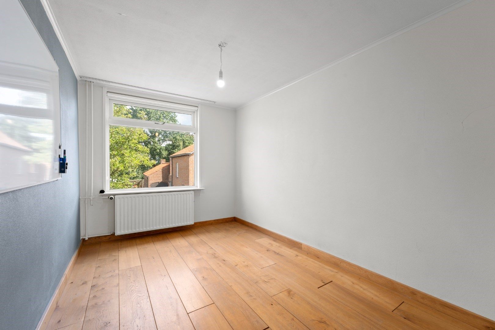 Leuke halfopen woning met grote tuin foto 9