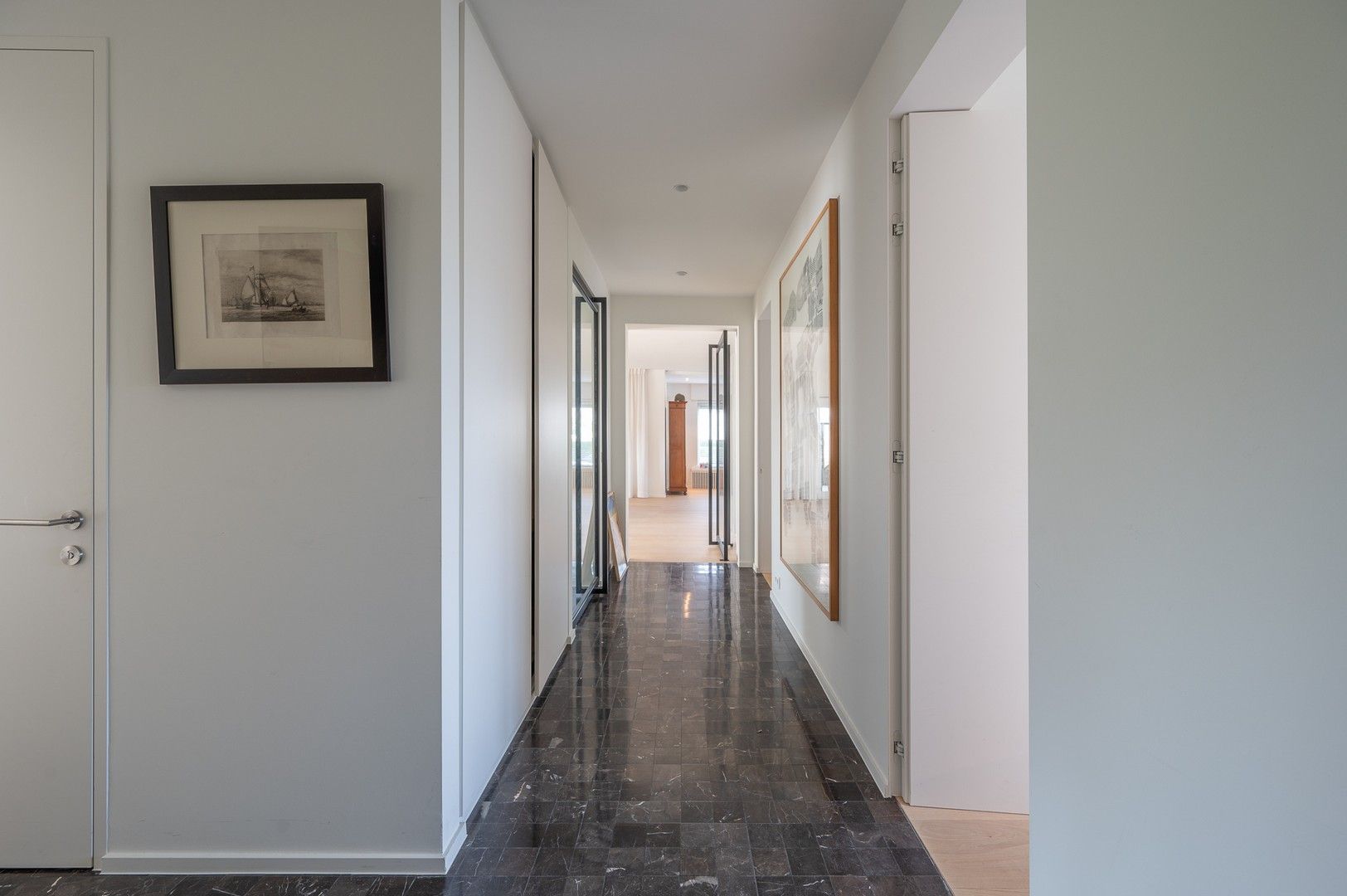 Prachtig tuinappartement met zonnige tuin in een villa residentie in het Zoute op enkele stappen van de zee en de winkels. foto 26