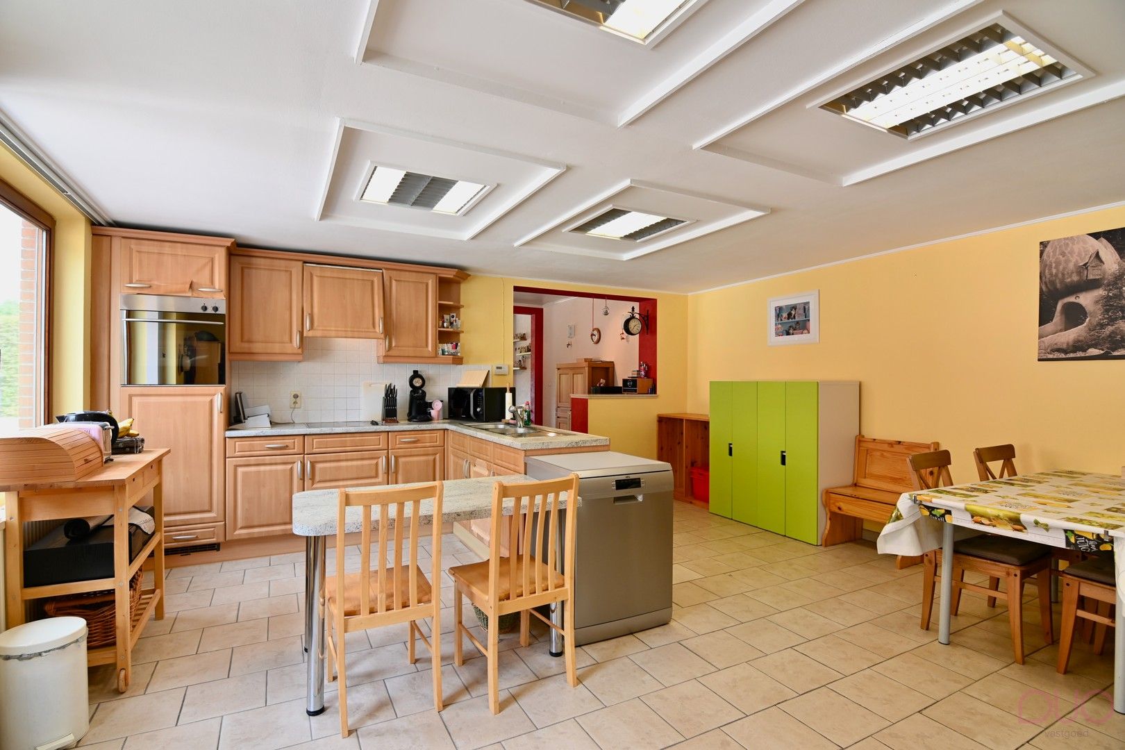 Instapklare halfopen bebouwing met drie slaapkamers en twee badkamers, vlakbij Provinciaal domein Nieuwenhoven foto 7