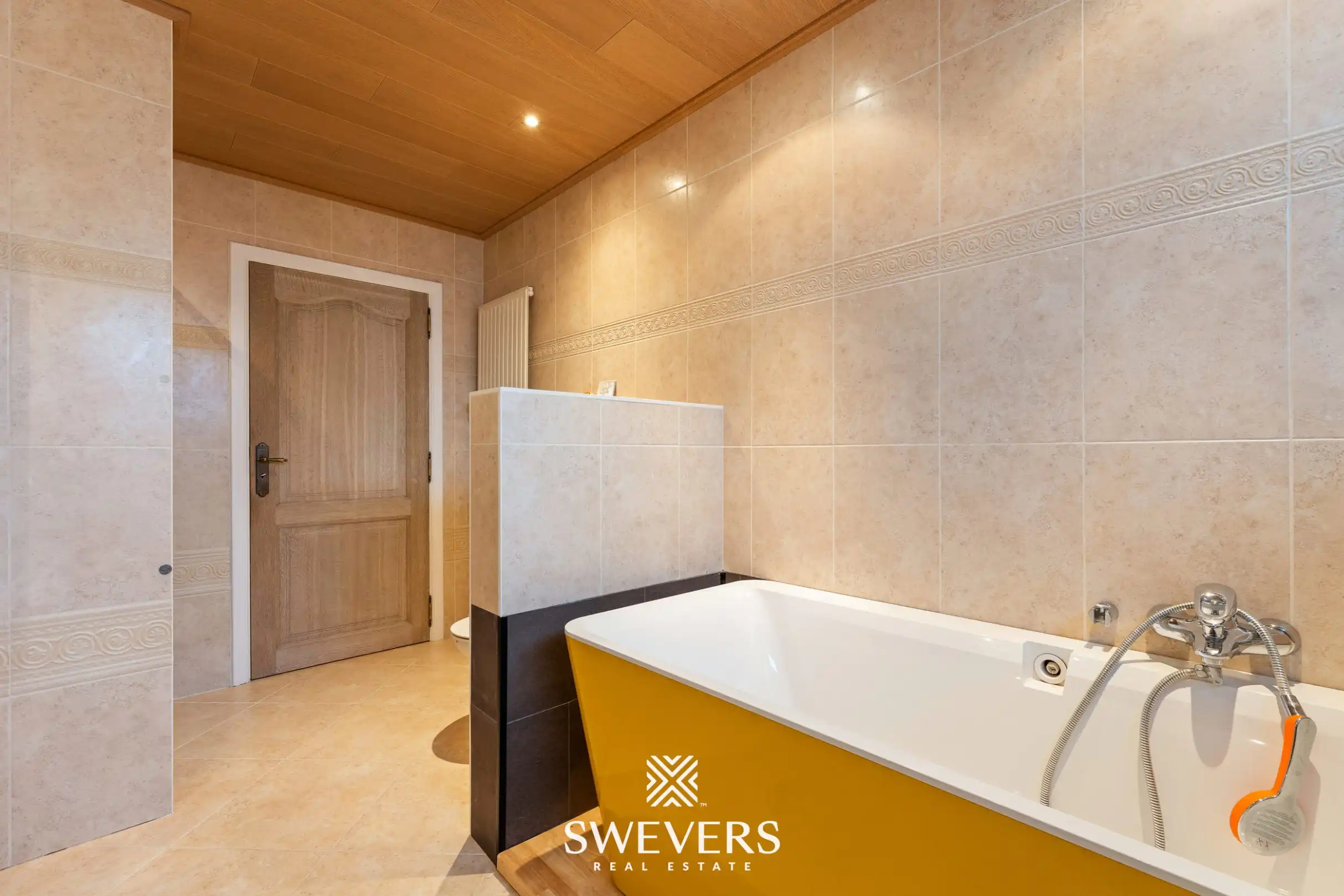 Instapklare Villa met Professionele Paardenaccommodatie:  foto 17