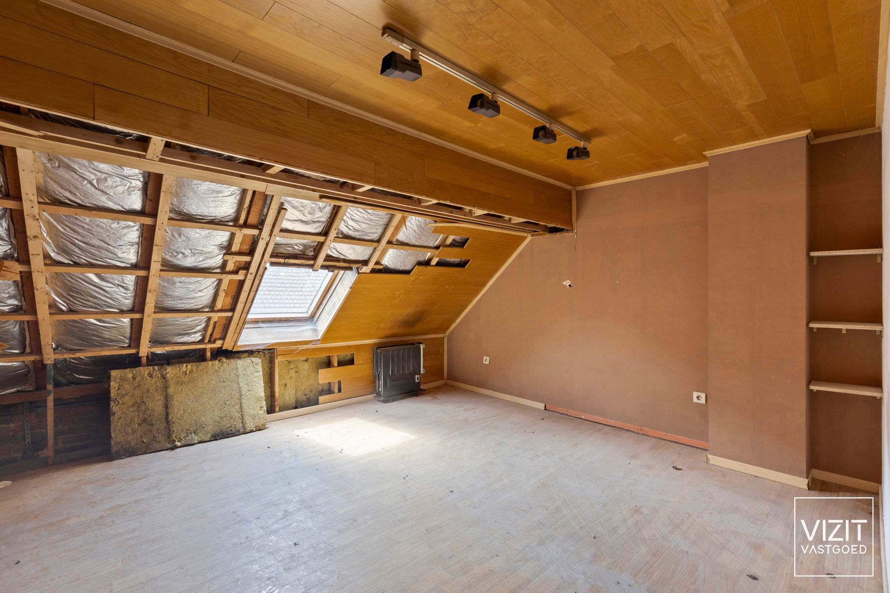 Te renoveren woning met grote tuin nabij centrum Ninove foto 11