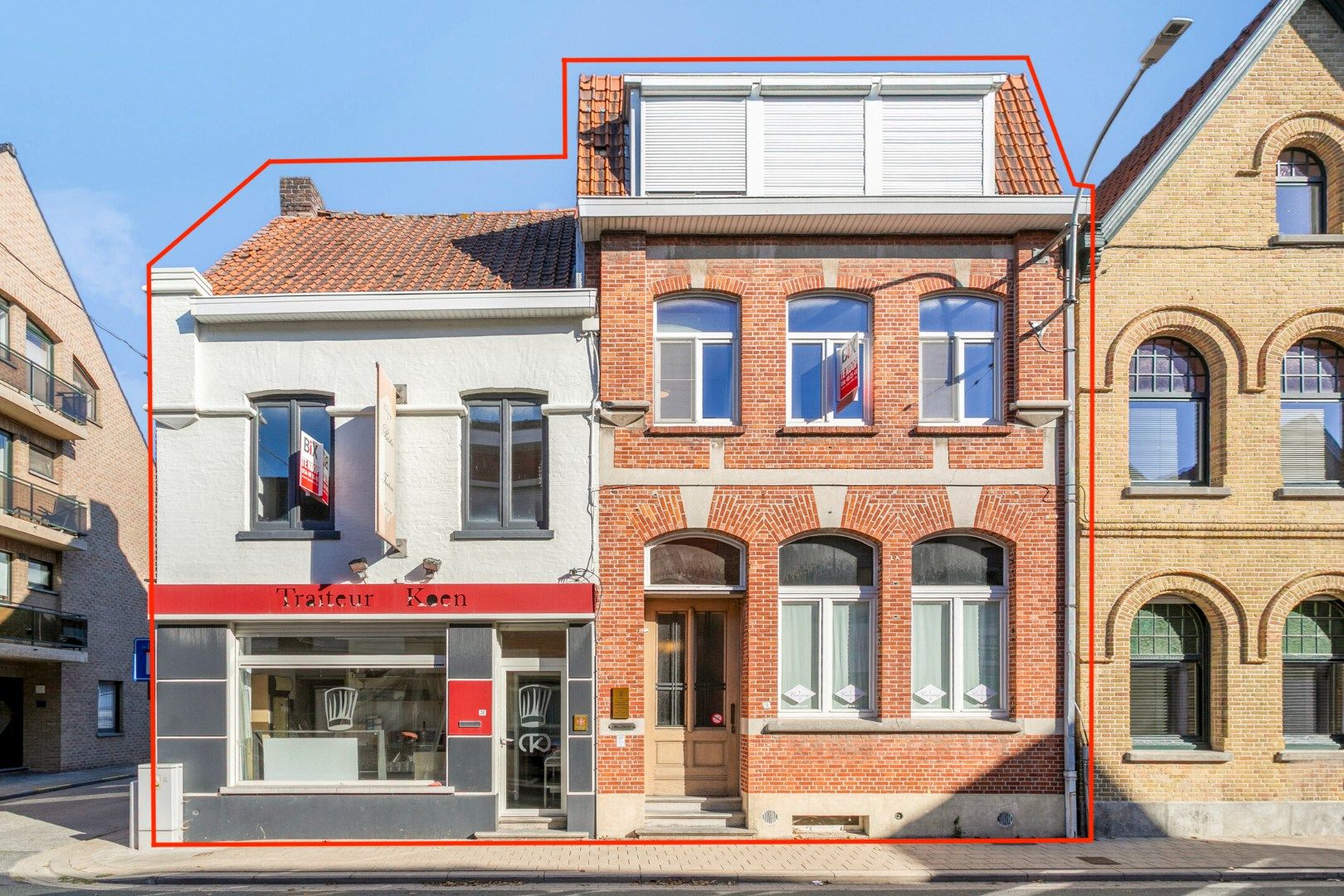 Hoofdfoto van de publicatie: Herenwoning met naastliggend pand in centrum Lauwe!