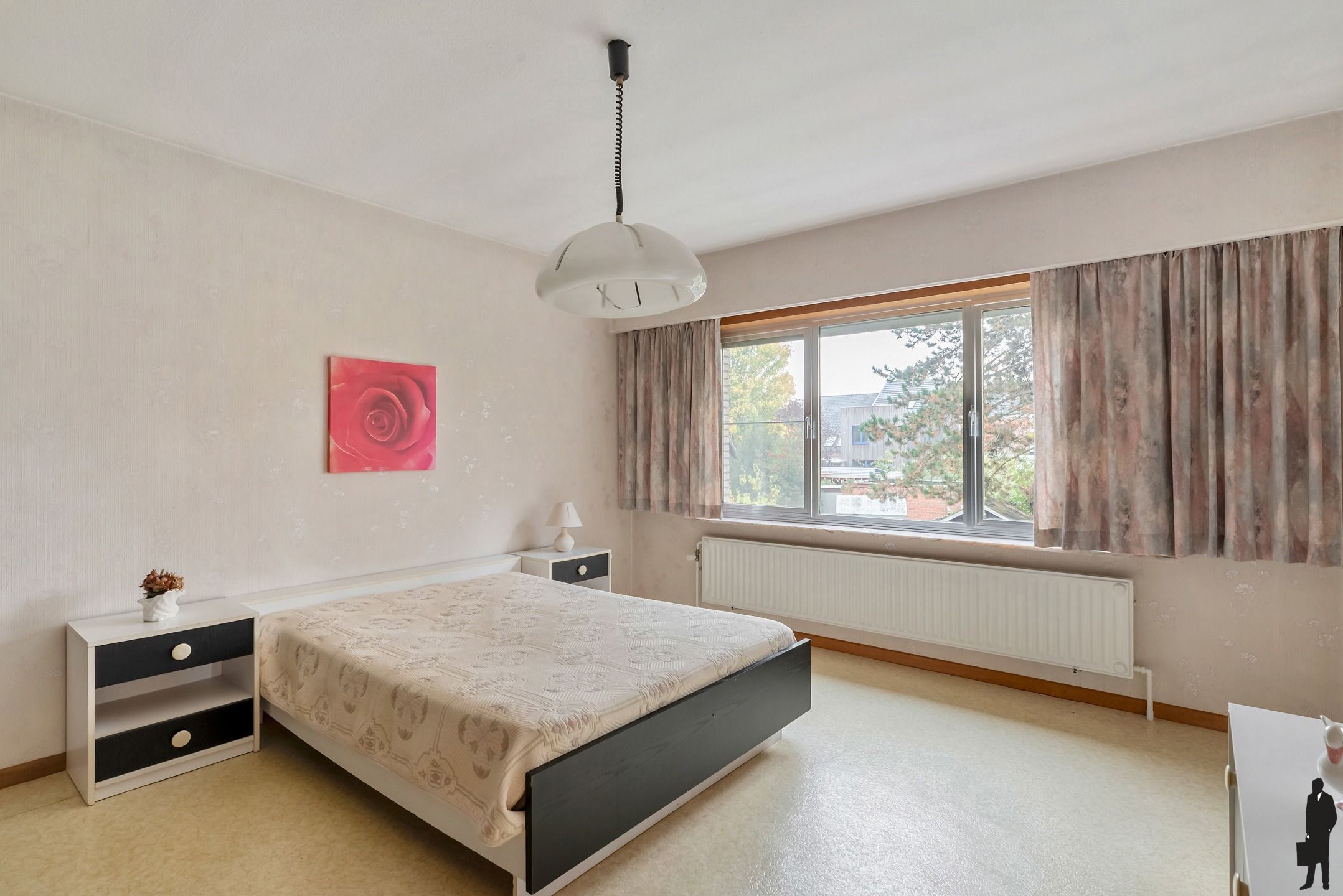 Ruime en rustig gelegen villa (341 m²) met 5 slk op een mooi perceel van 942 m². foto 16