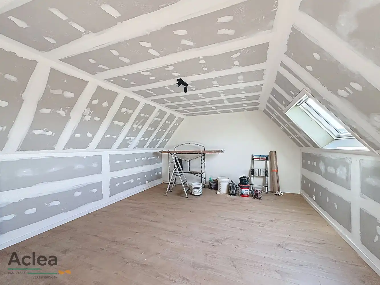 Ruime nieuwbouw woning in landelijke stijl met 4 slaapkamers foto 15