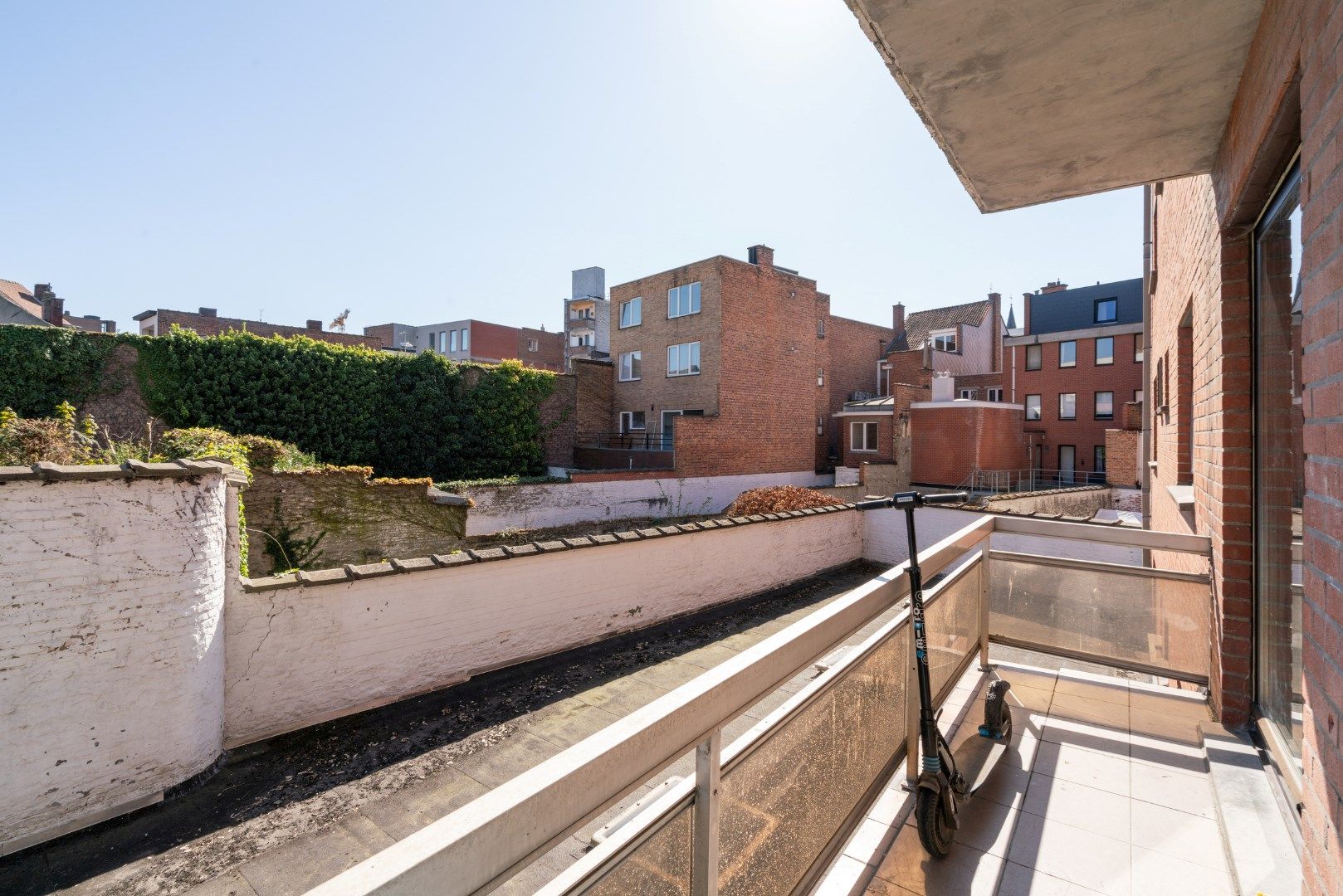 RUIM APPARTEMENT MET 2 SLAAPKAMERS OP TOPLOCATIE foto 11