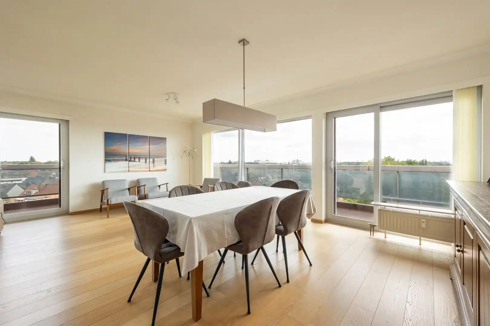 Panoramisch hoekappartement met 2 slaapkamers en xl-garage  foto 4
