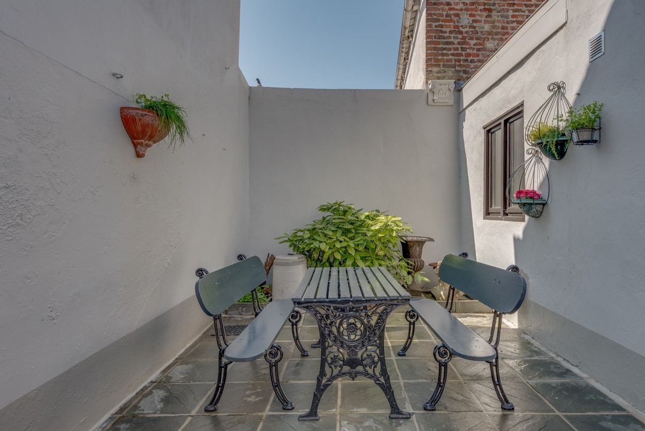 Karaktervolle herenwoning aan het Heldenplein, vlakbij het strand foto 14