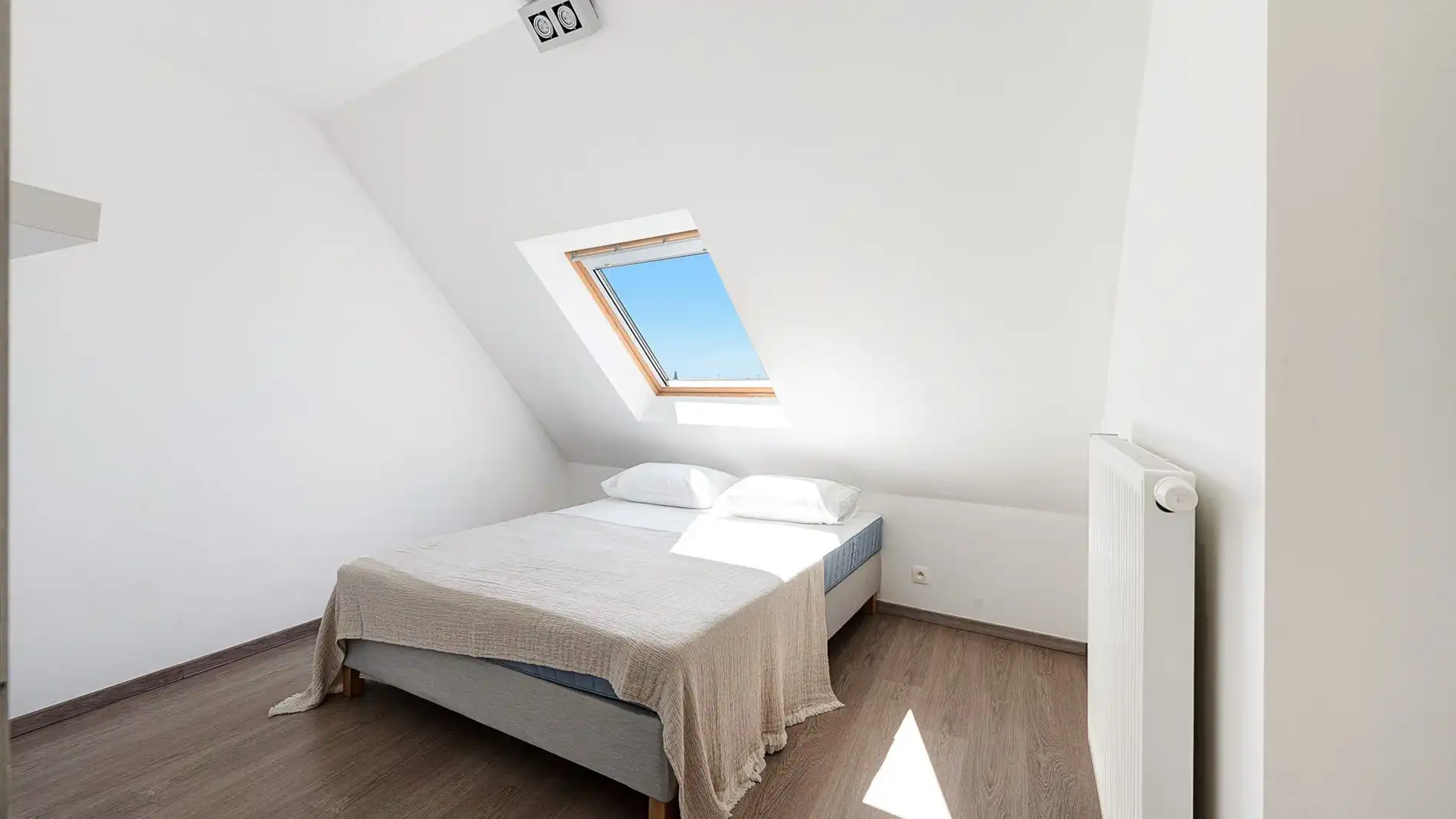Gemeubeld duplex-appartement met zonneterras te Heist-aan-Zee foto 11