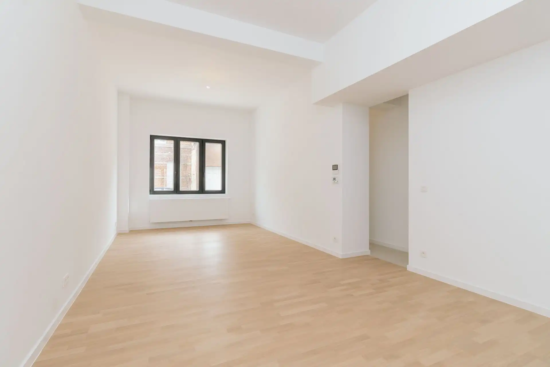 Volledig gerenoveerde woning op het Antwerpse Zuid. foto 8