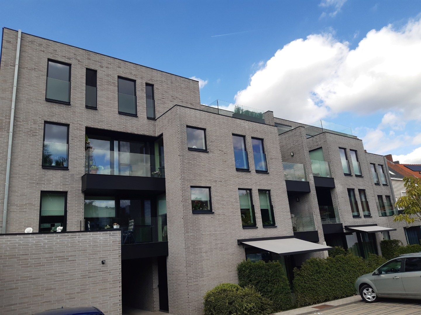 ()=>{if(producerUpdateValueVersion(node),producerAccessed(node),node.value===ERRORED)throw node.error;return node.value} Scheldestraat 12 -/6 - 9890 Gavere