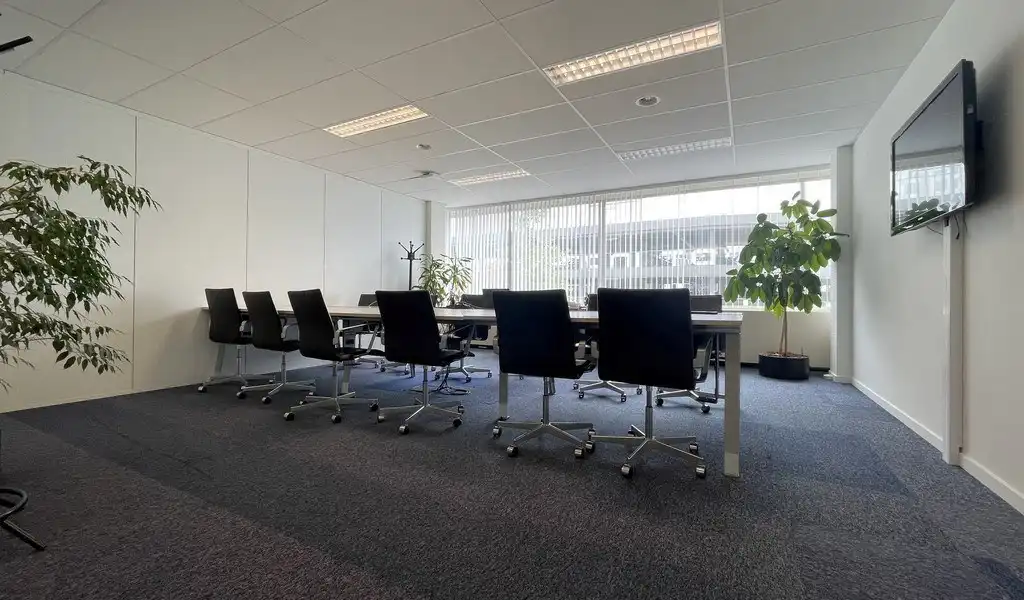 Kantoorruimte te huur in Franklin Building te Berchem foto 4