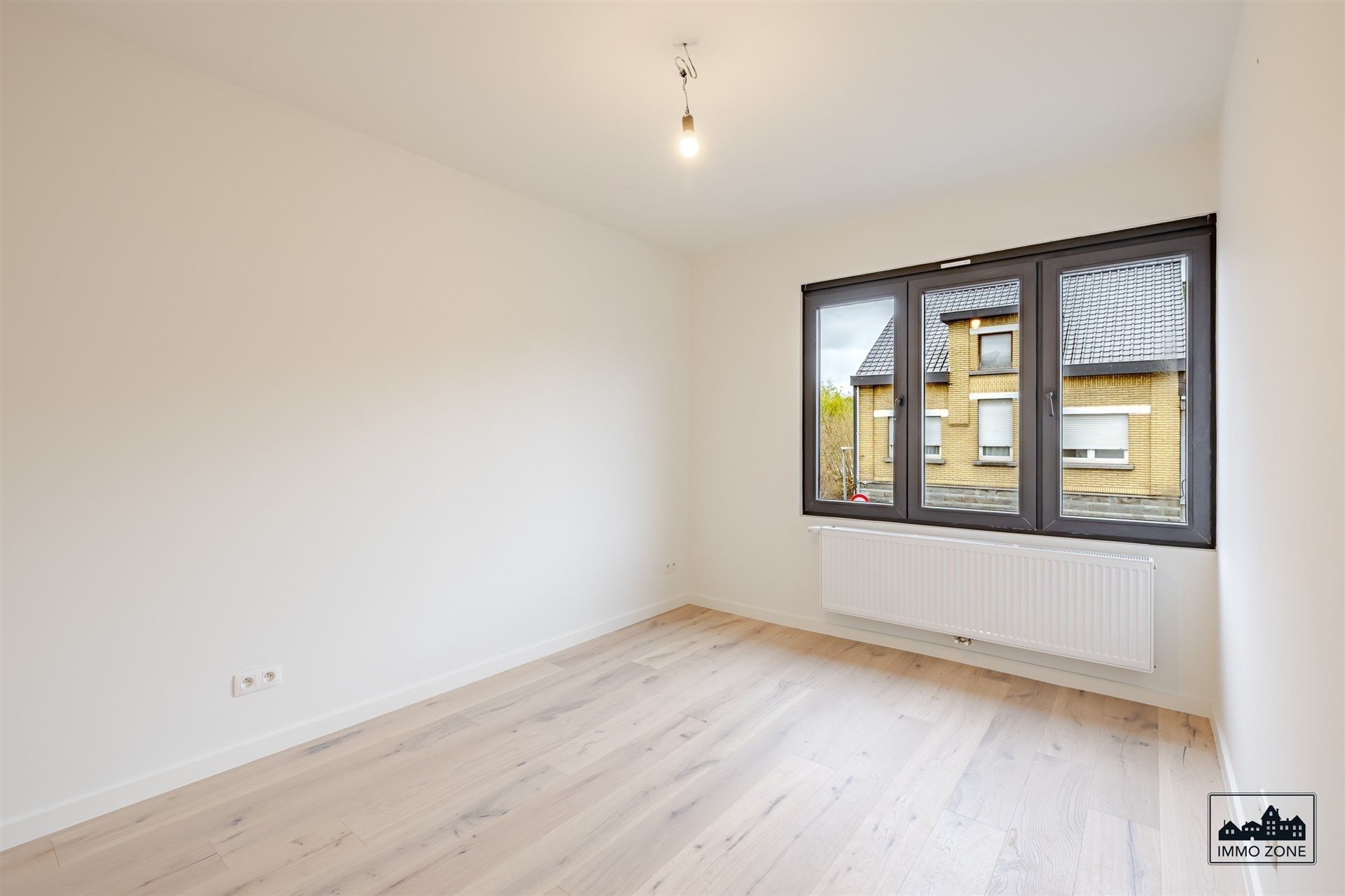 Recent & prachtig gerenoveerde woning in het landelijke Oudegem! foto 10