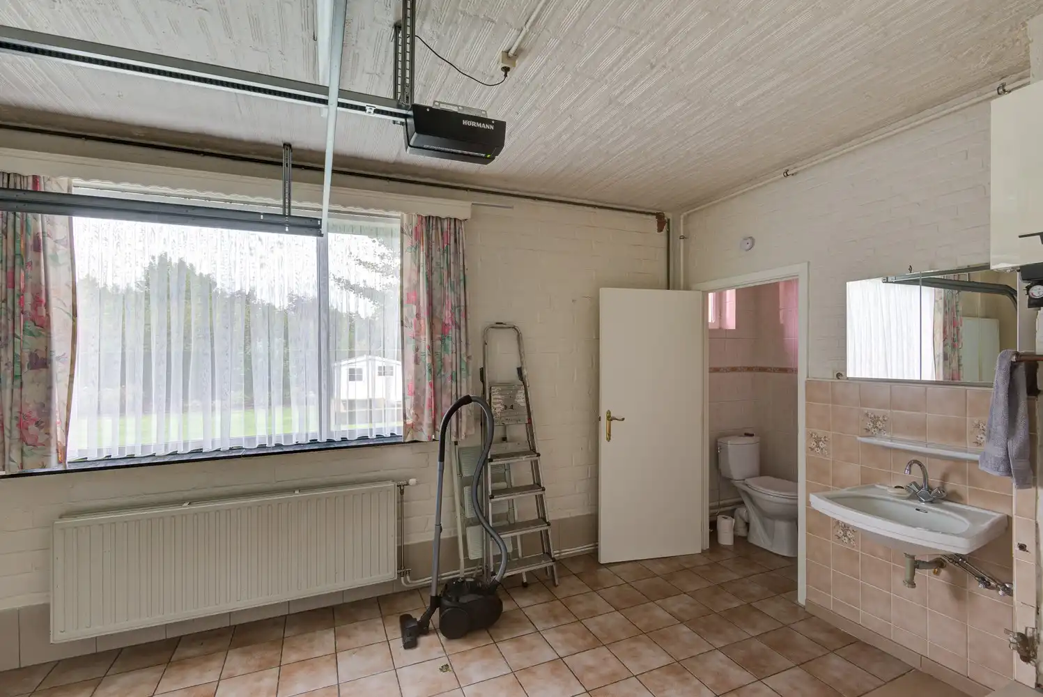 VERZORGDE GEZINSWONING MET 3 SLAAPKAMERS EN EEN RUIME TUIN TE STOKROOIE (HASSELT) foto 26