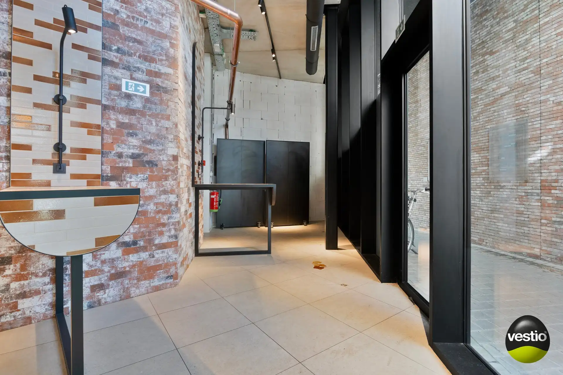 Polyvalent handelspand van ca. 245 m² op strategische locatie in centrum Hasselt. foto 9