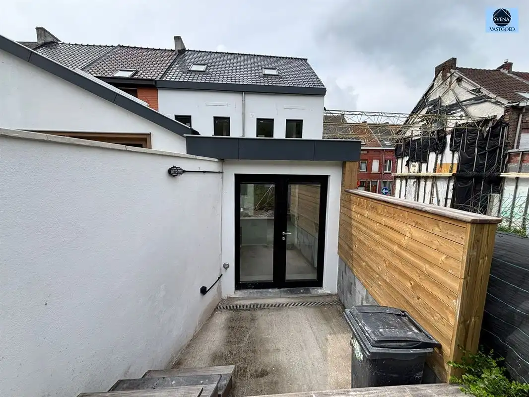 GERENOVEERDE WONING MET 3 KAMERS EN TUIN foto 9
