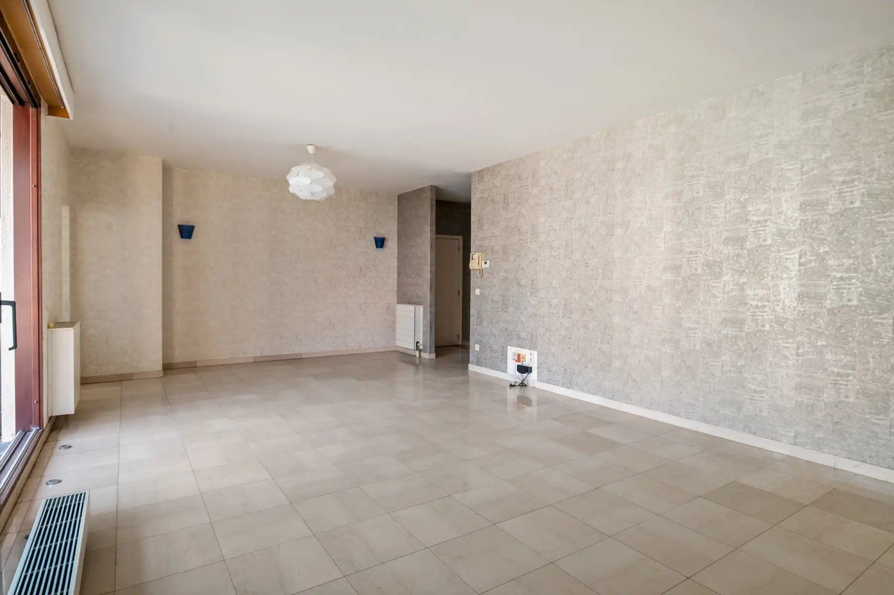 Lichtrijk appartement met terras op uitstekende locatie foto 7