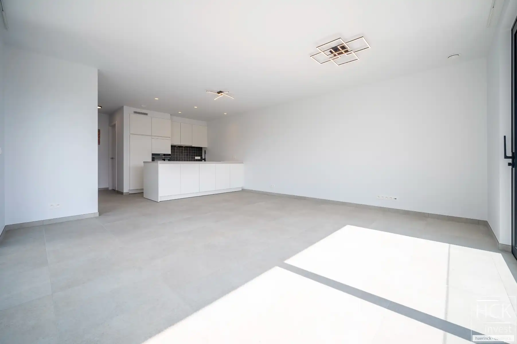 KRUISHOUTEM - Luxueus NIEUWBOUW hoekappartement met 2 SLPK. en groot terras! foto 4