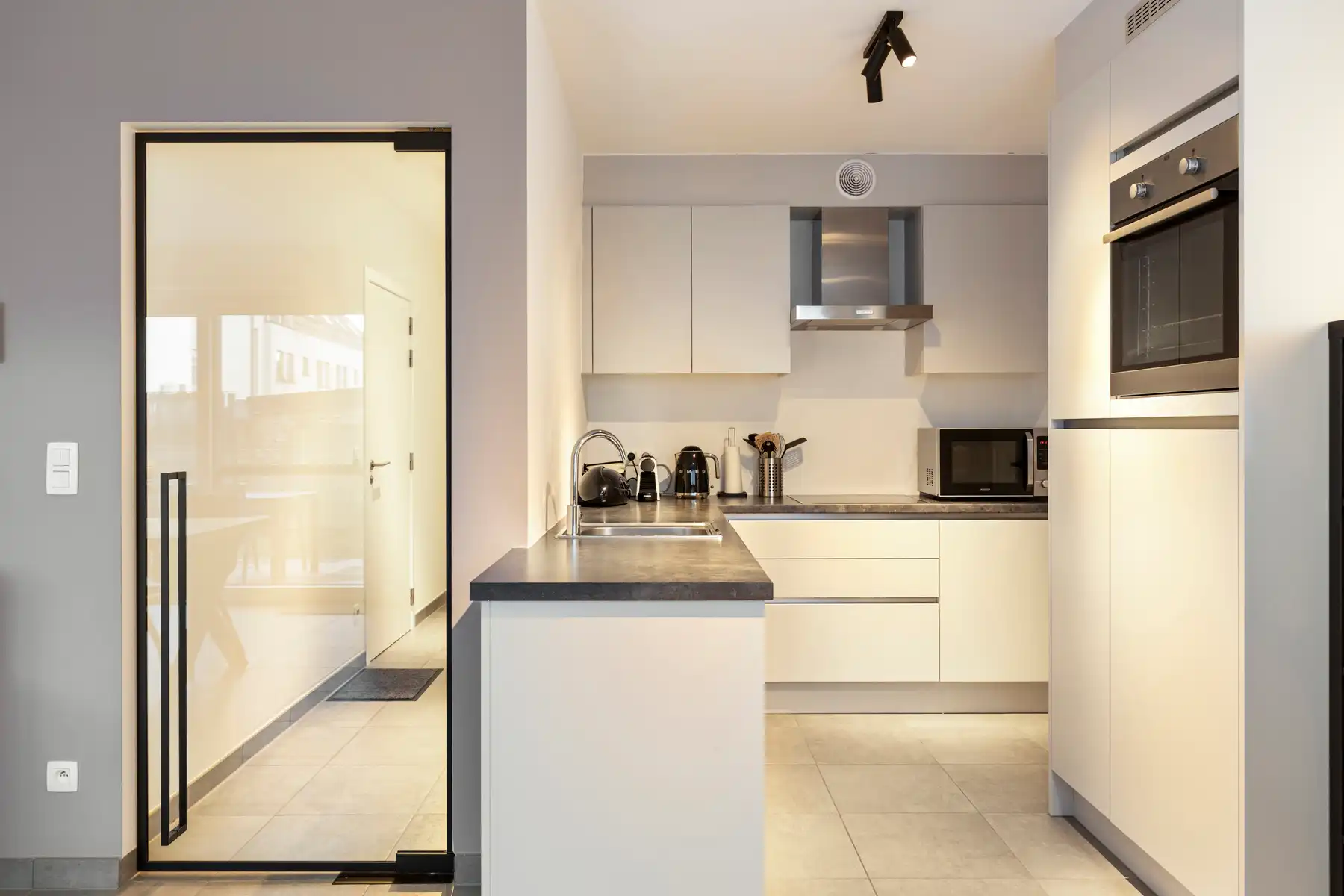 Recent GVL app met 3 slpk, tuin/terras en inclusief garage! foto 7