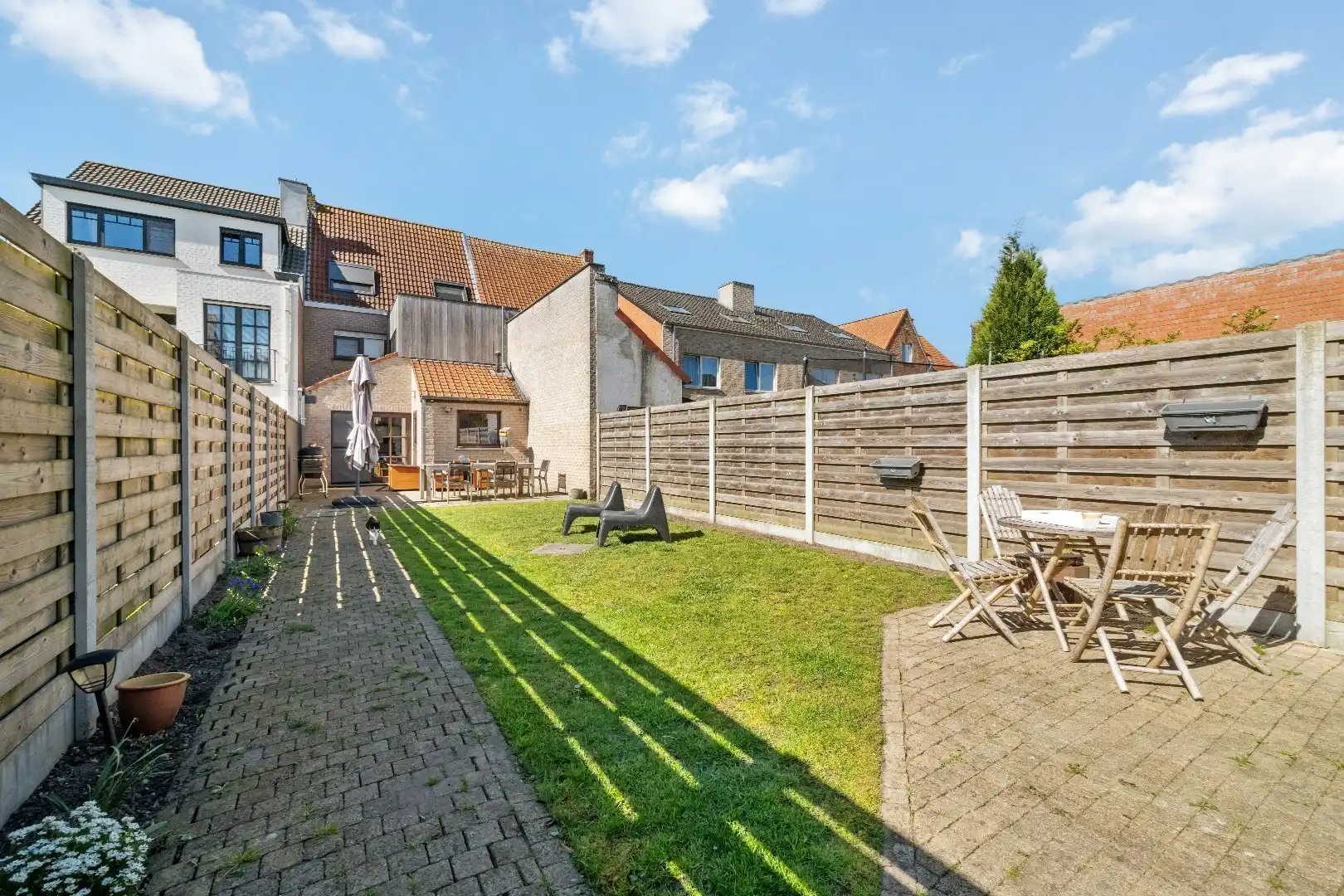  Ruime instapklare woning  foto {{pictureIndex}}