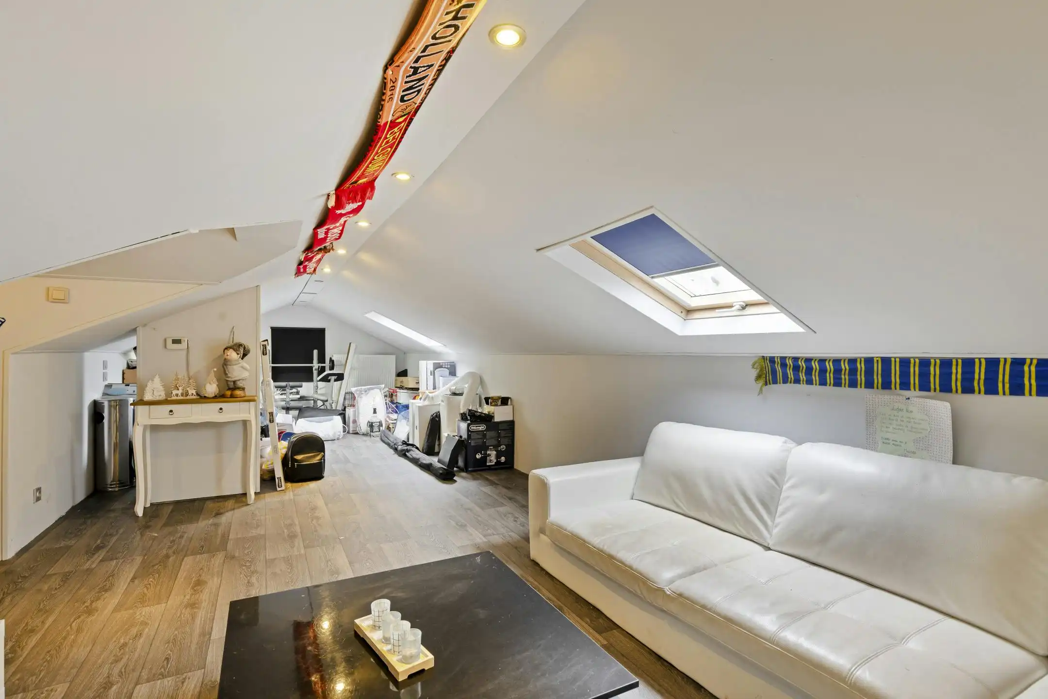 Ruime bungalow met gastenverblijf of ruimte voor bijberoep foto 16